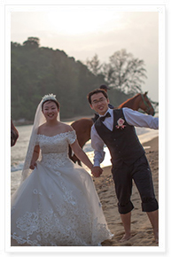 simple beach wedding idea in phuket